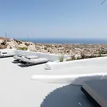 Rafael' S Mediteranian Cave アパートホテル