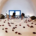 Rafael' S Mediteranian Cave Firostefani