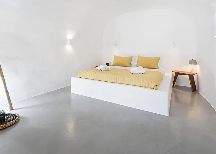 Rafael' S Mediteranian Cave