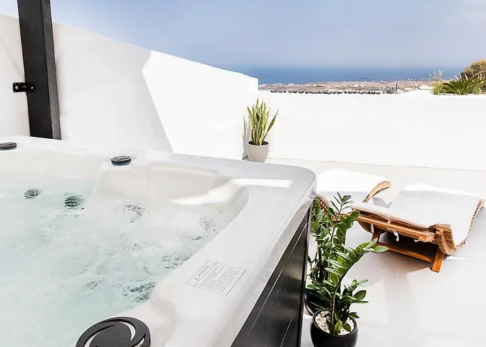 Rafael' S Mediteranian Cave פירוסטפני