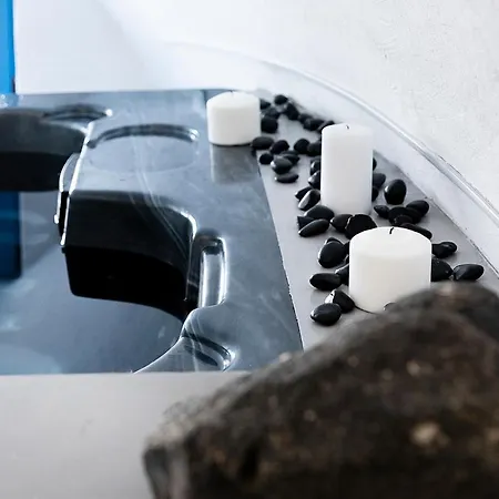 Rafael' S Mediteranian Cave Aparthotel Firostefani