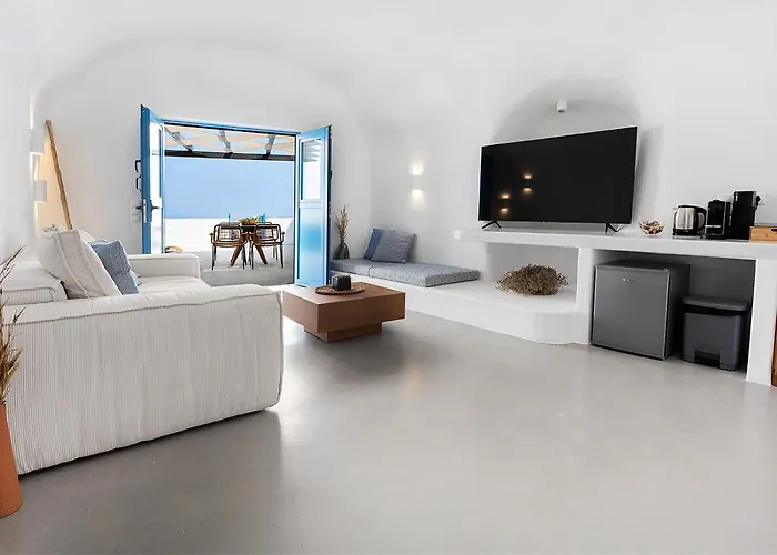 Rafael' S Mediteranian Cave